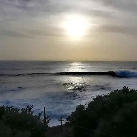 別荘 The Yellow House ジャルディン・ド・マール