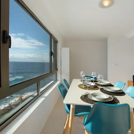 The Yellow House ジャルディン・ド・マール