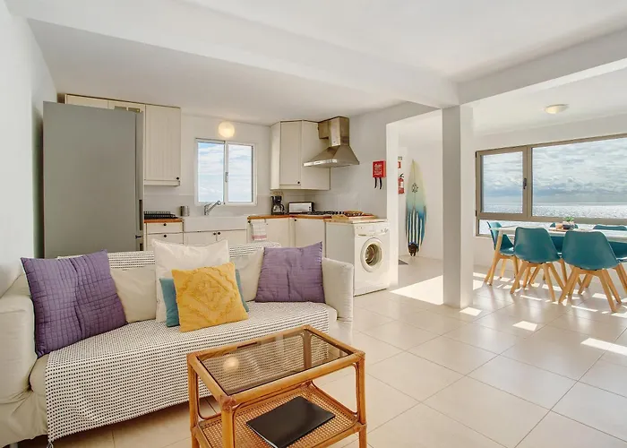 The Yellow House Semesterbostad