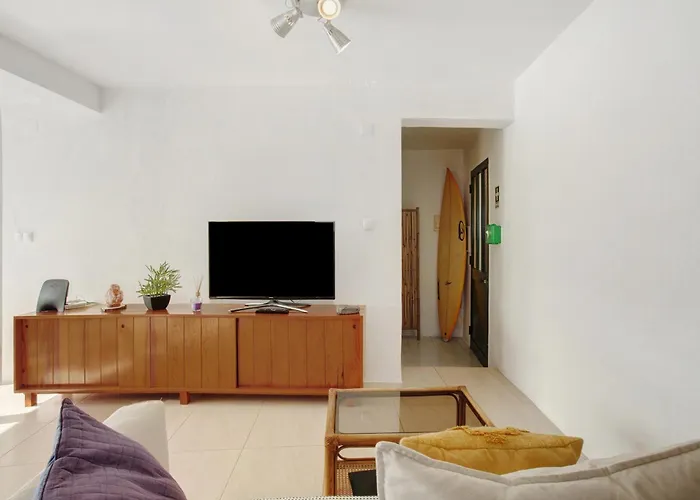 The Yellow House Semesterbostad *